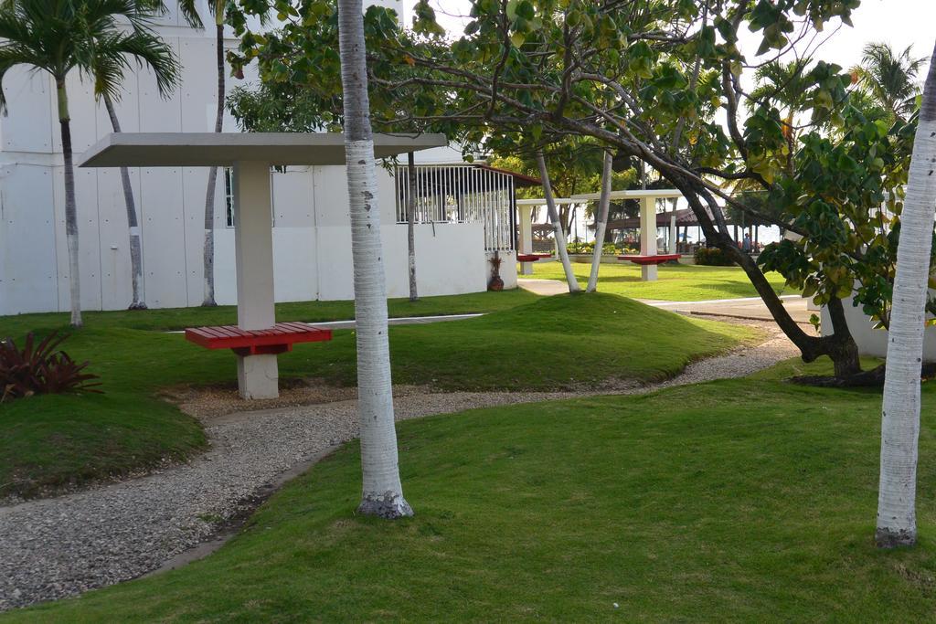 Cozy Beachfront Studio San Juan Bagian luar foto